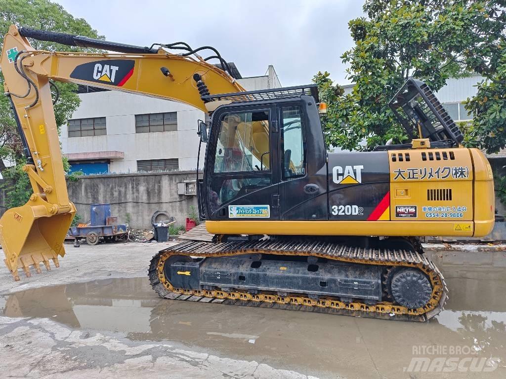 CAT 320 D2 Гусеничные экскаваторы