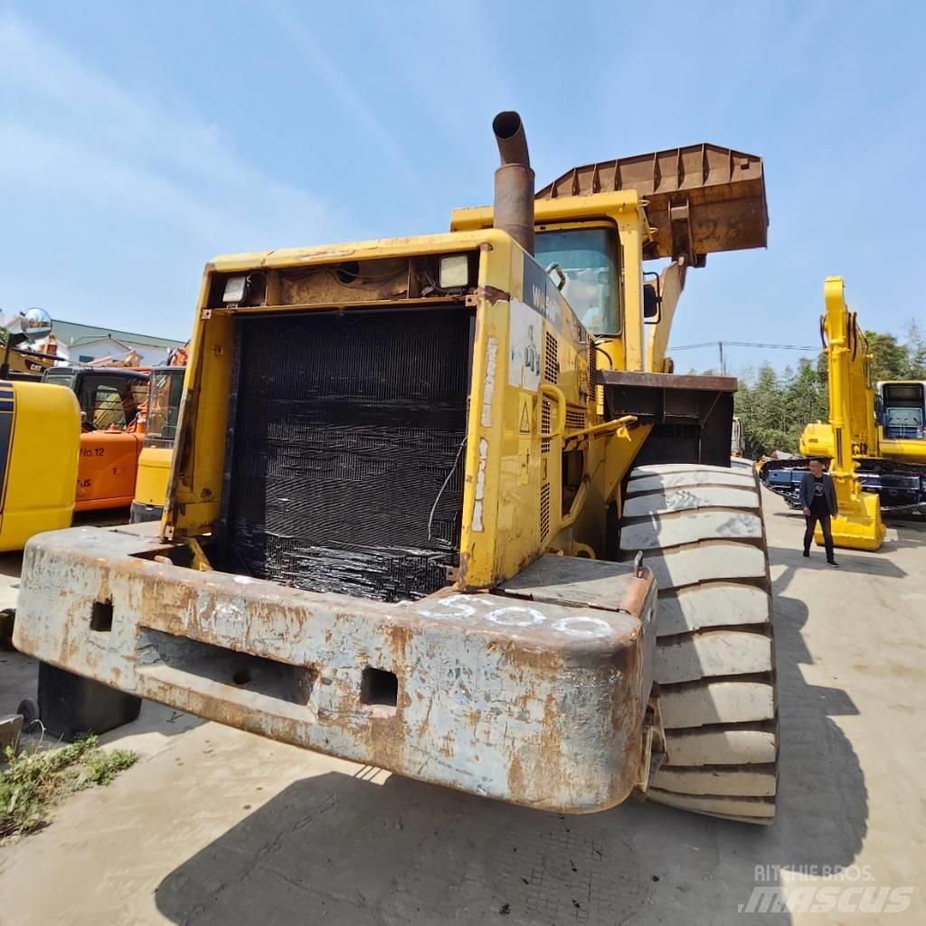 Komatsu WA 500-3 Фронтальные погрузчики