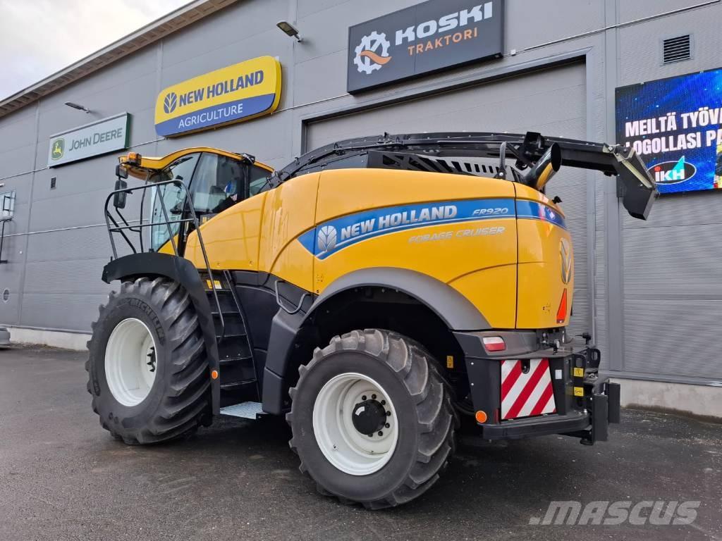 New Holland FR 920 Самоходные кормоуборочные комбайны