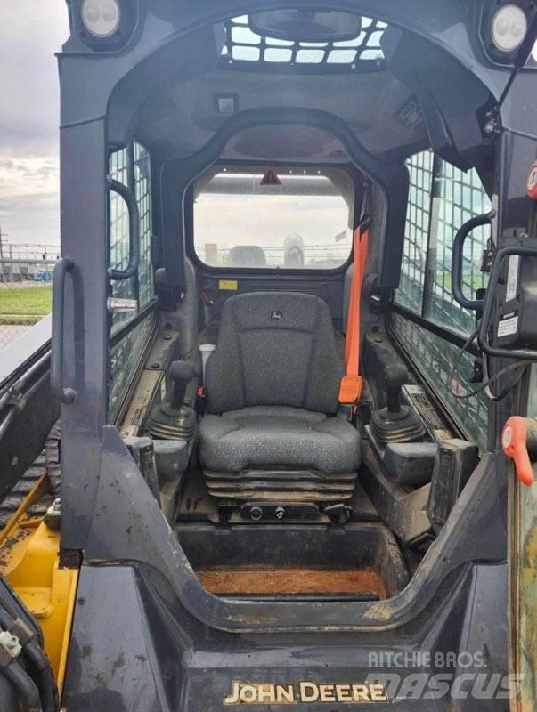 John Deere 333G Мини-погрузчики