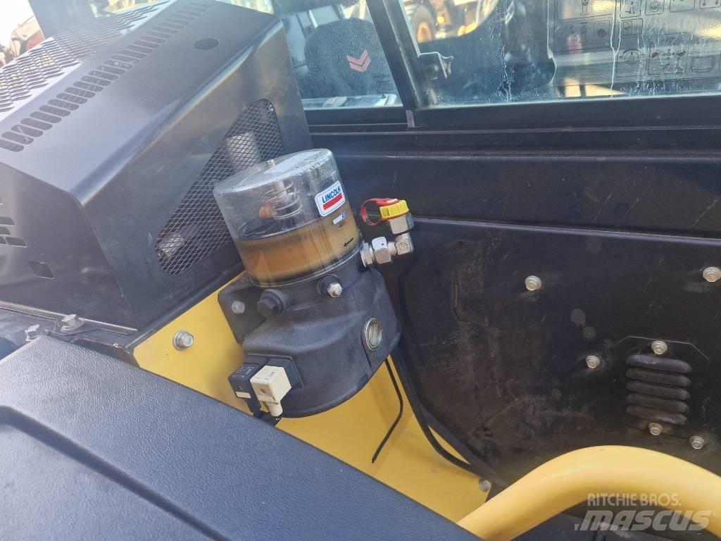 Yanmar VIO80 Гусеничные экскаваторы