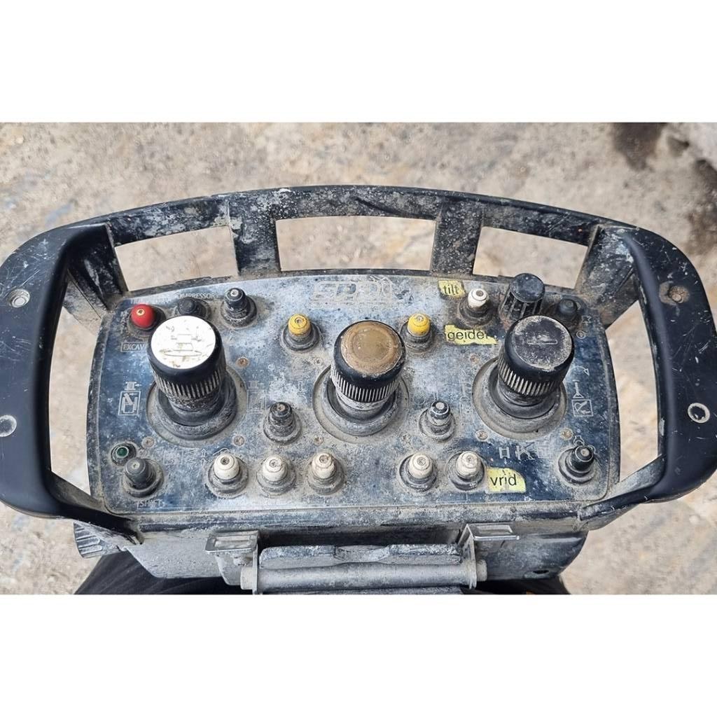 Volvo EC300 DT145 Копровые установки