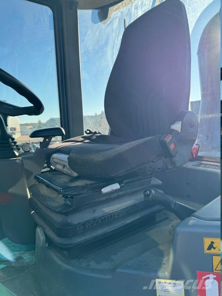 Volvo L 35 G Фронтальные погрузчики