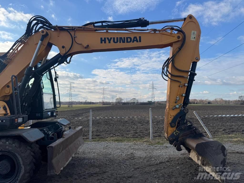 Hyundai HW140 Колёсные экскаваторы