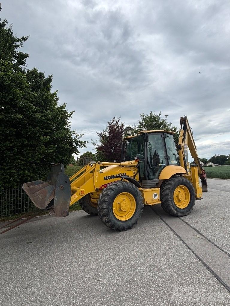 Komatsu WB 97 S Экскаваторы-погрузчики