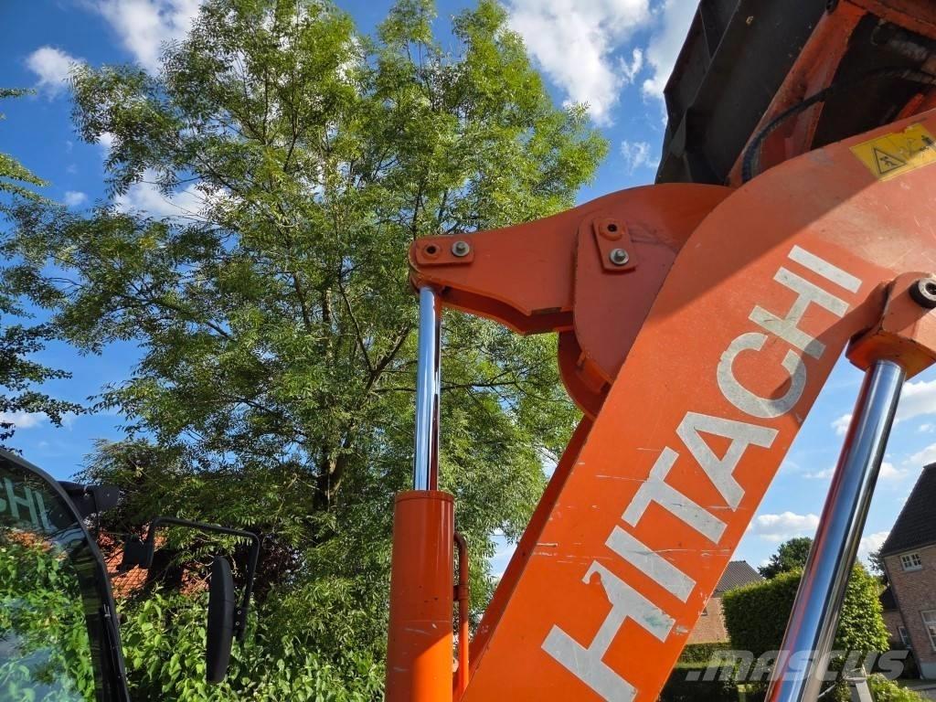Hitachi ZW 75 Фронтальные погрузчики