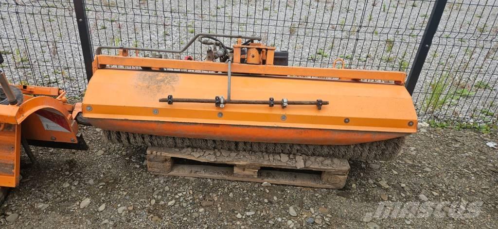 Multicar M 26 4X4 Грузовики-Самосвалы