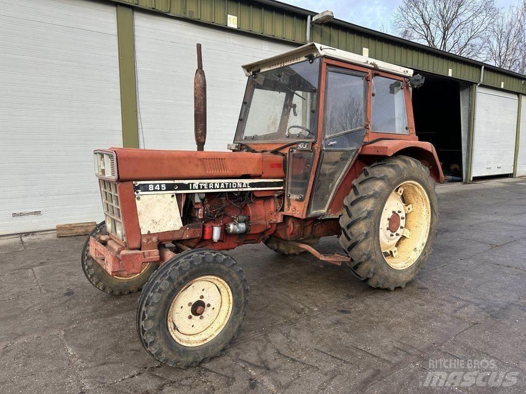 International 845 Трактора