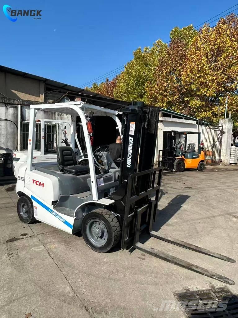 TCM FD25T3C Дизельные погрузчики