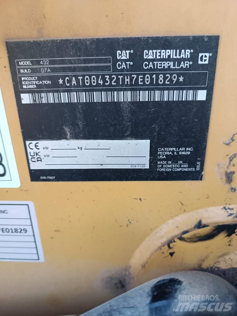 CAT 432 F Экскаваторы-погрузчики