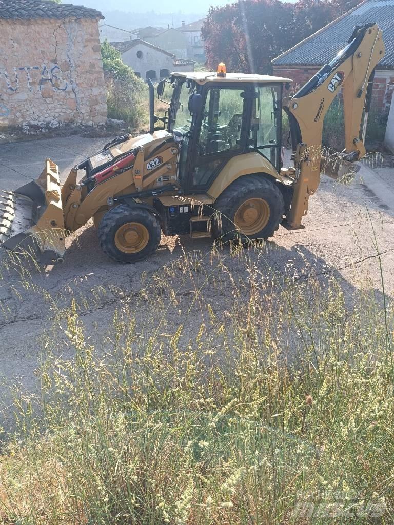 CAT 432 F Экскаваторы-погрузчики