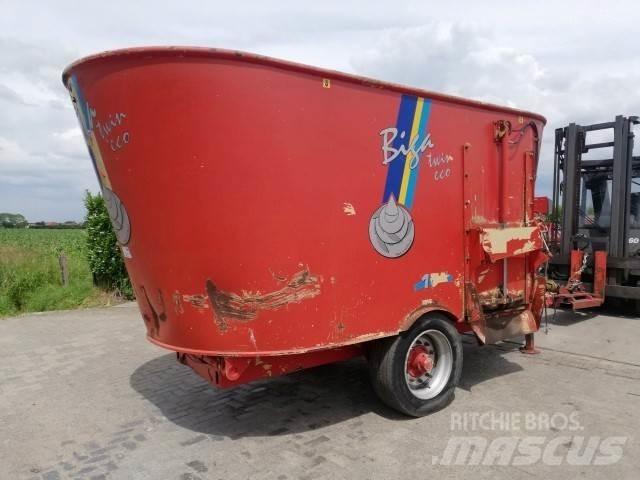 Peecon 17M³ Кормораздатчики