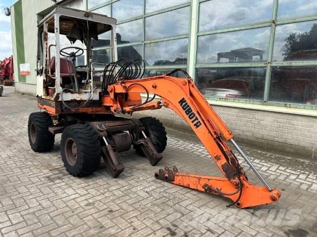 Kubota KH 16- W Колёсные экскаваторы