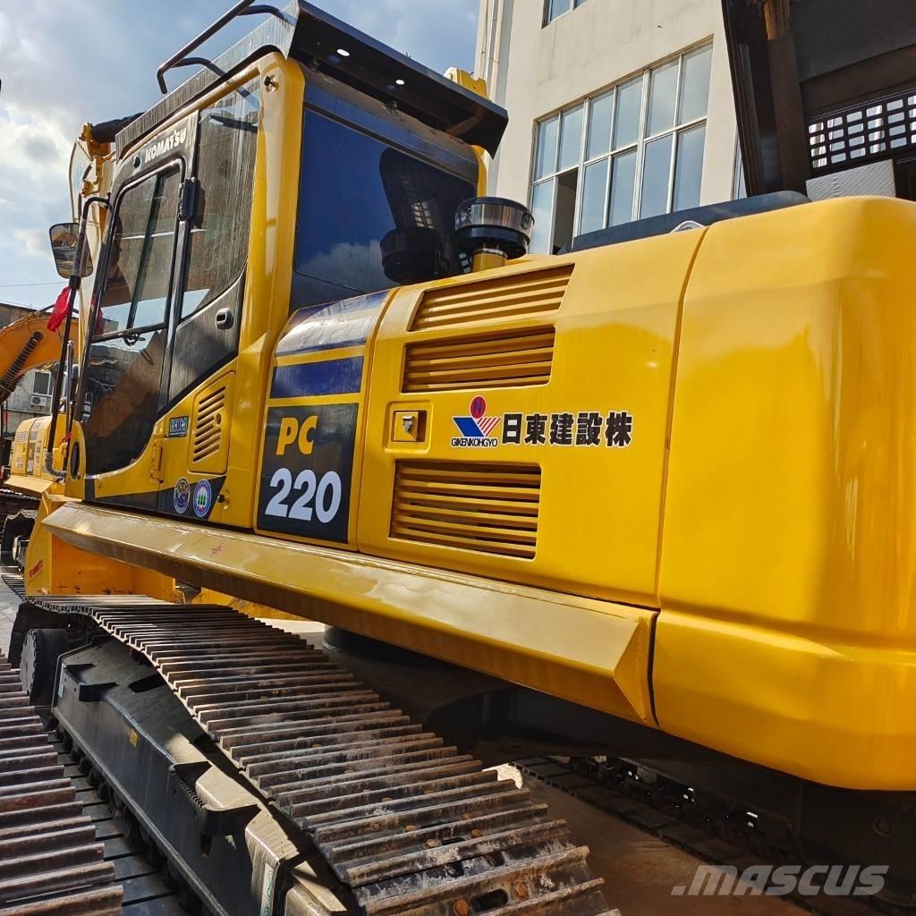 Komatsu PC 220-7 Гусеничные экскаваторы