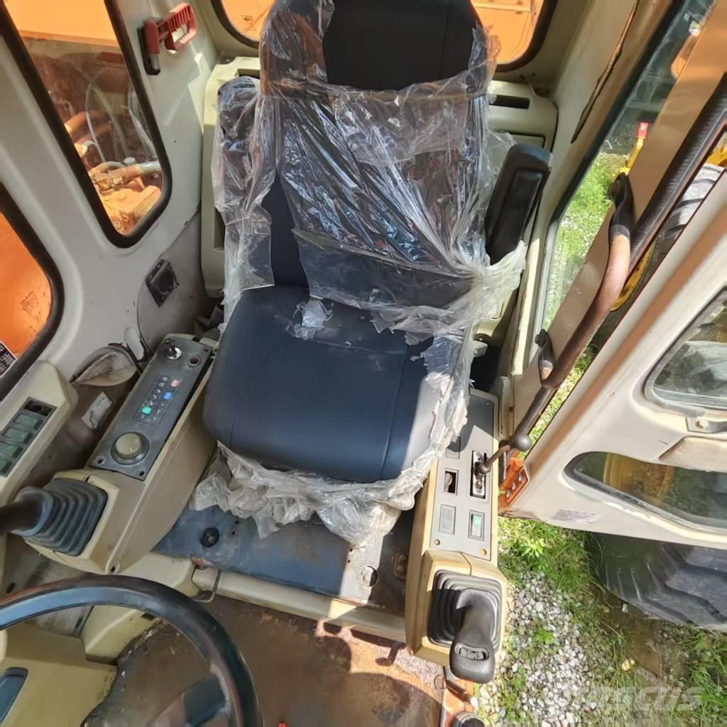 Doosan DH 210 W Колёсные экскаваторы