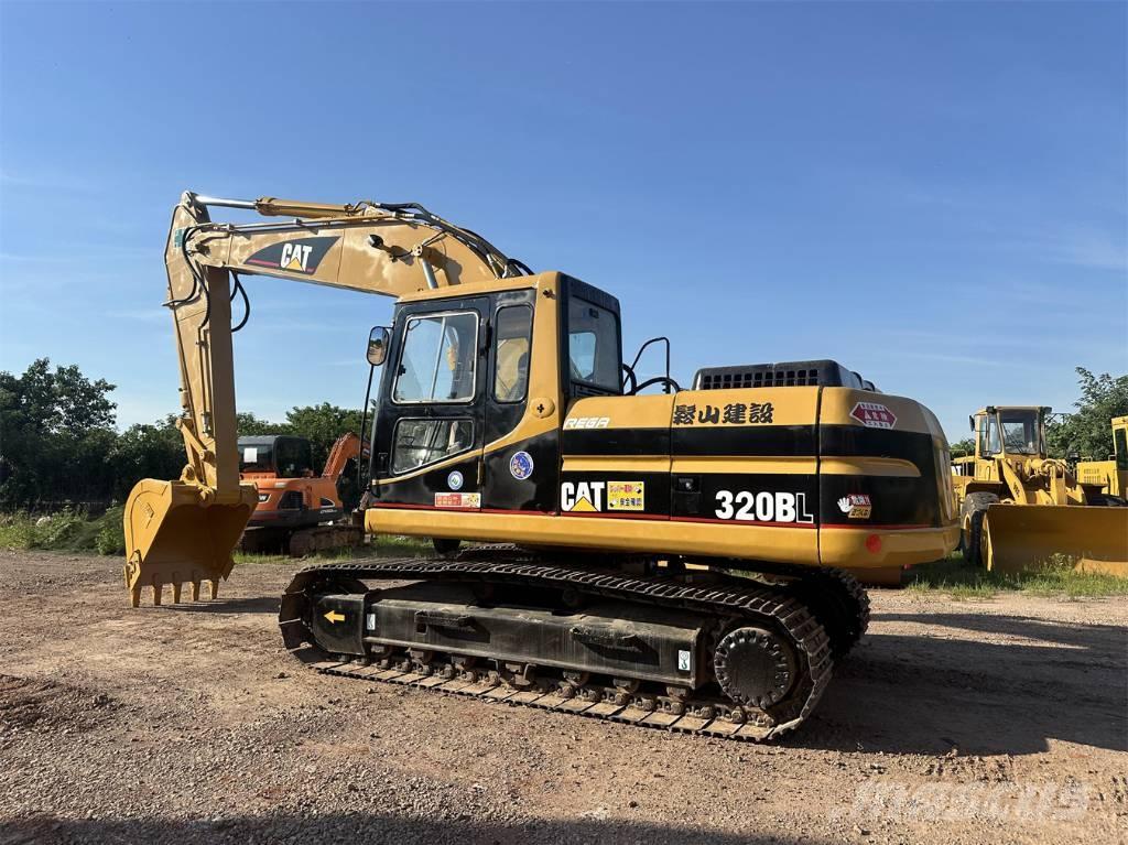 CAT 320BL Гусеничные экскаваторы
