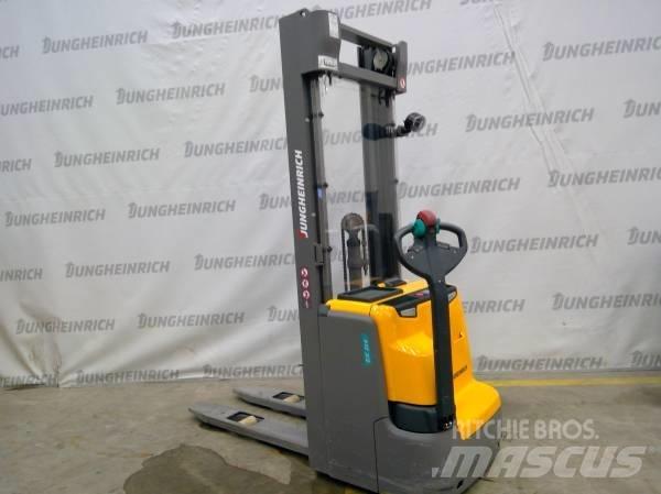 Jungheinrich EJC 214 Ручные штабелёры с электроподъёмом
