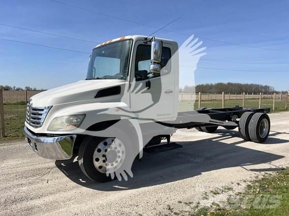 Hino 238 Шасси с кабиной
