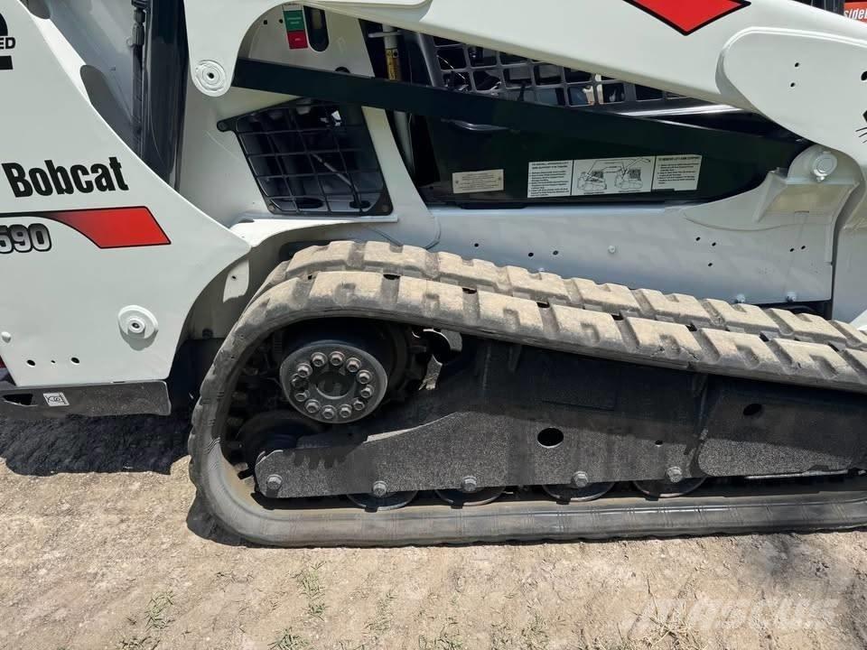 Bobcat T 590 Мини-погрузчики