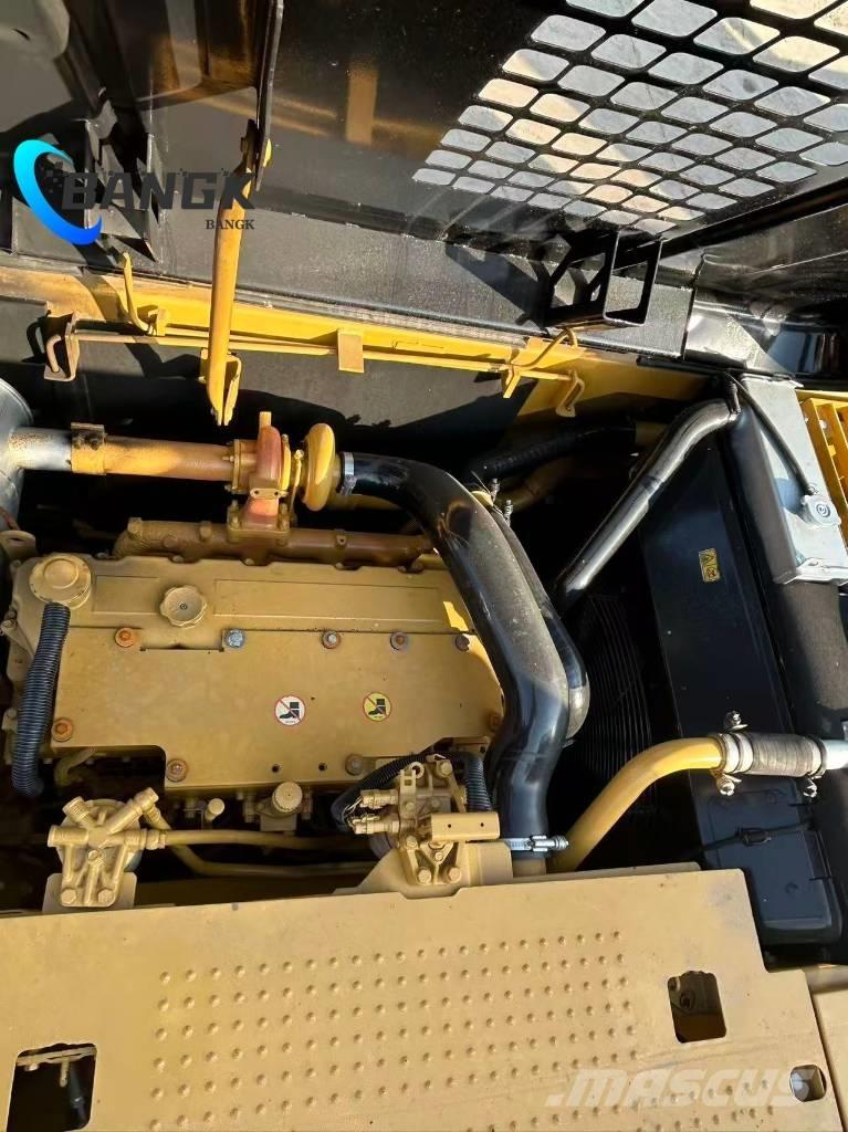 CAT 320 D Гусеничные экскаваторы