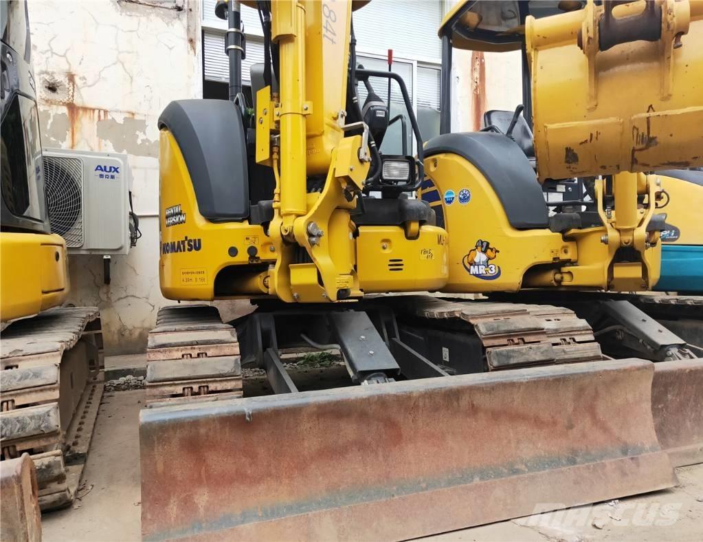 Komatsu PC30MR-5 Мини-экскаваторы