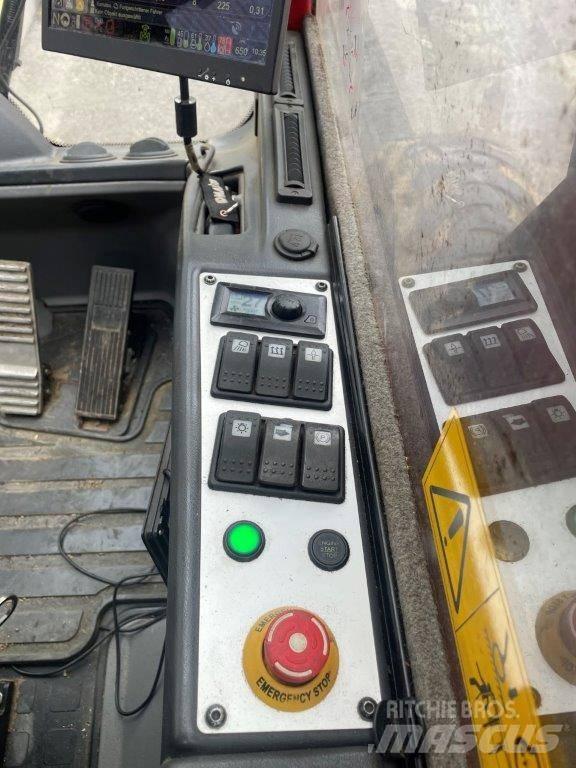 Komatsu 931 XC Харвестеры