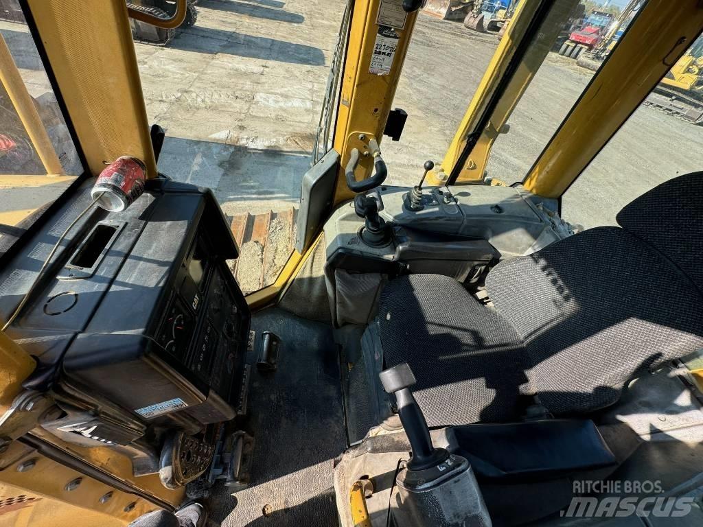 CAT D 6 N LGP Гусеничные бульдозеры