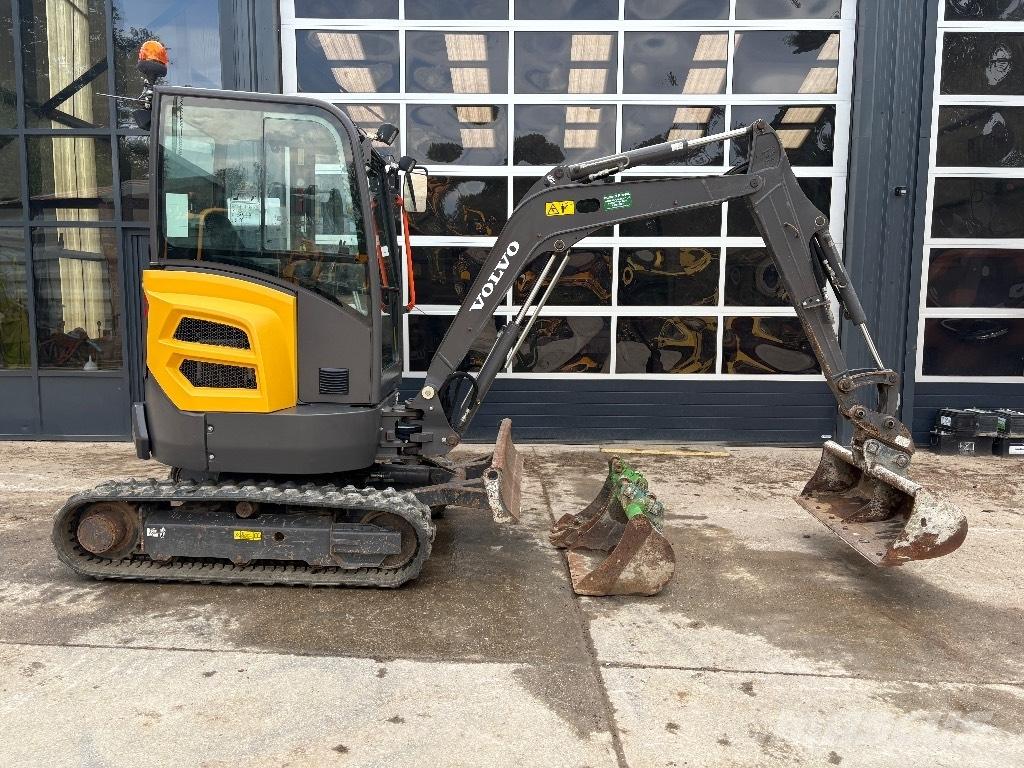 Volvo ECR 25 D Мини-экскаваторы