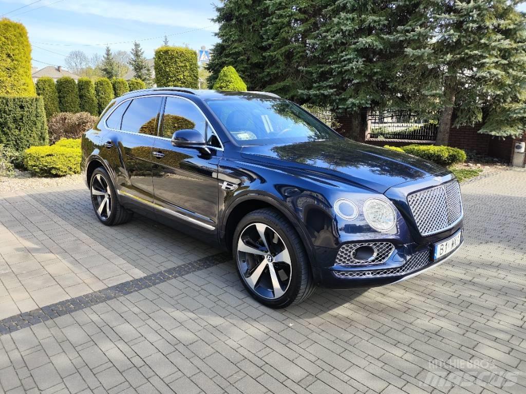 Bentley Bentayga V8 Легковые автомобили