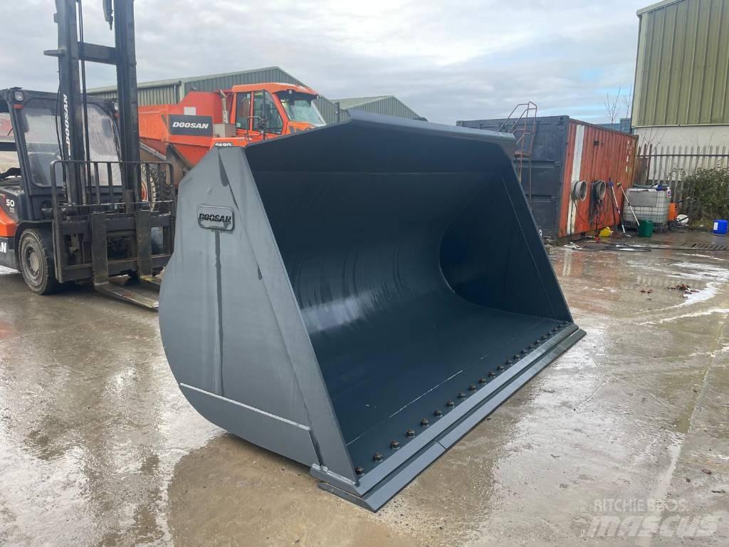 Doosan DL550 Ковши