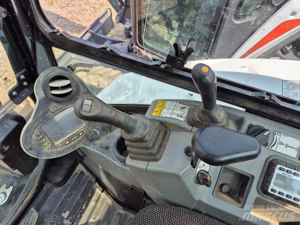 Bobcat E 32i Гусеничные экскаваторы