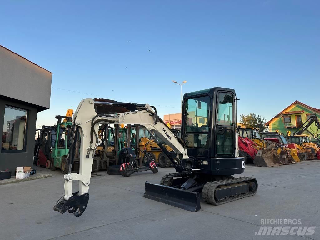 Bobcat E25EM Мини-экскаваторы