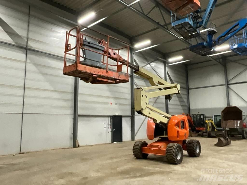 JLG 450 AJ Коленчатые подъемники