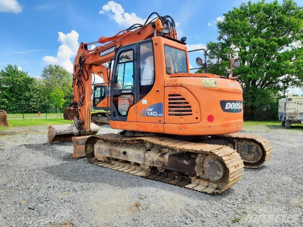 Doosan DX 140 LCR-3 Гусеничные экскаваторы