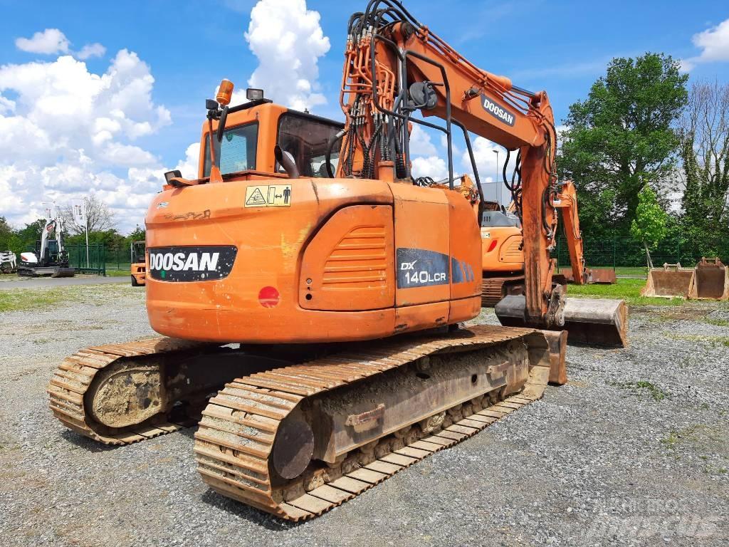 Doosan DX 140 LCR-3 Гусеничные экскаваторы