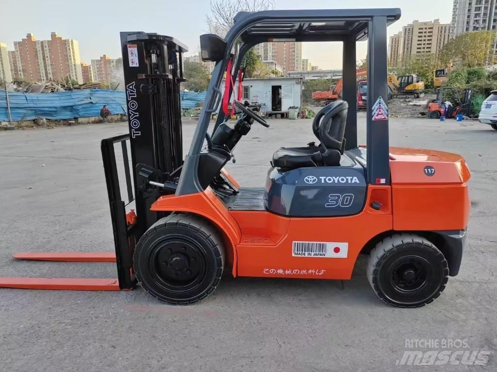 Toyota FD 30 Дизельные погрузчики