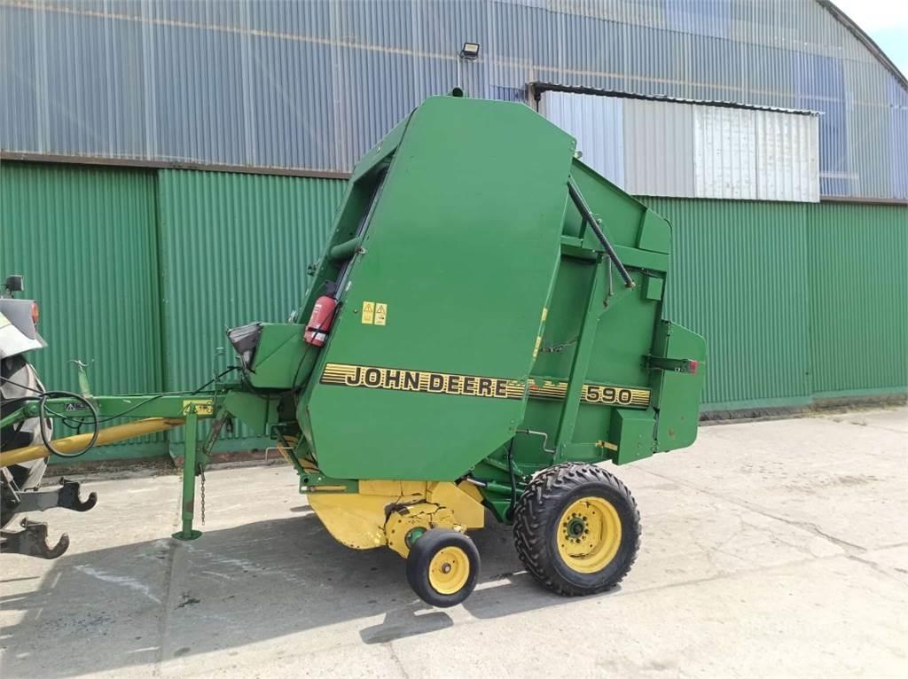 John Deere 590 Рулонные пресс-подборщики