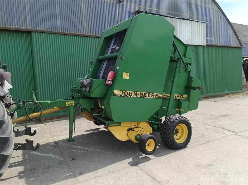 John Deere 590 Рулонные пресс-подборщики