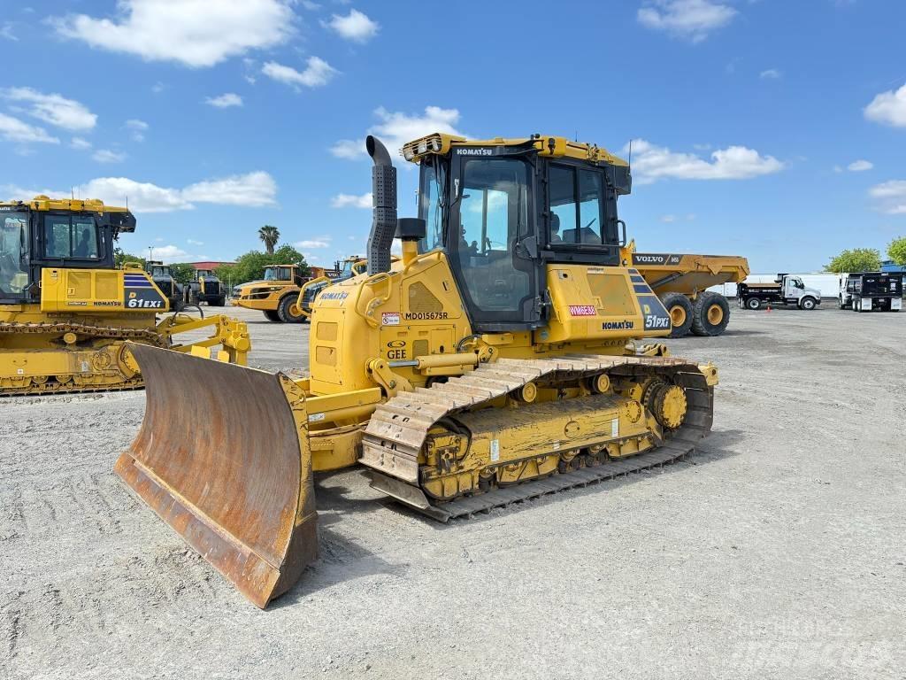 Komatsu D51PXi-24 Гусеничные бульдозеры