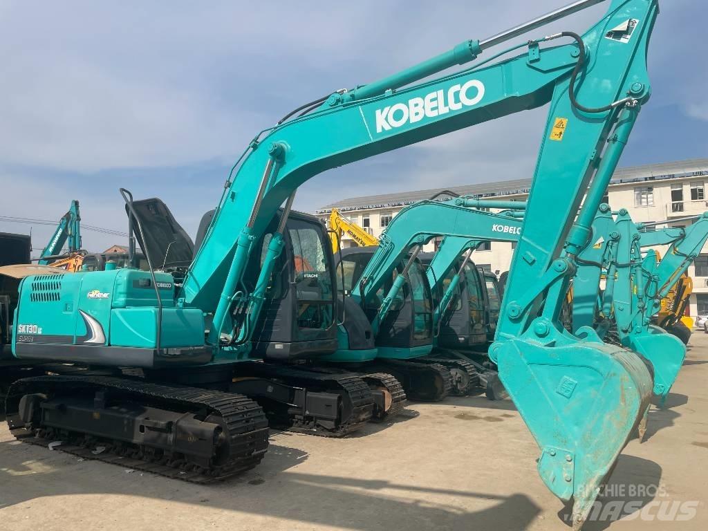 Kobelco 130 Малые экскаваторы 7т-12т