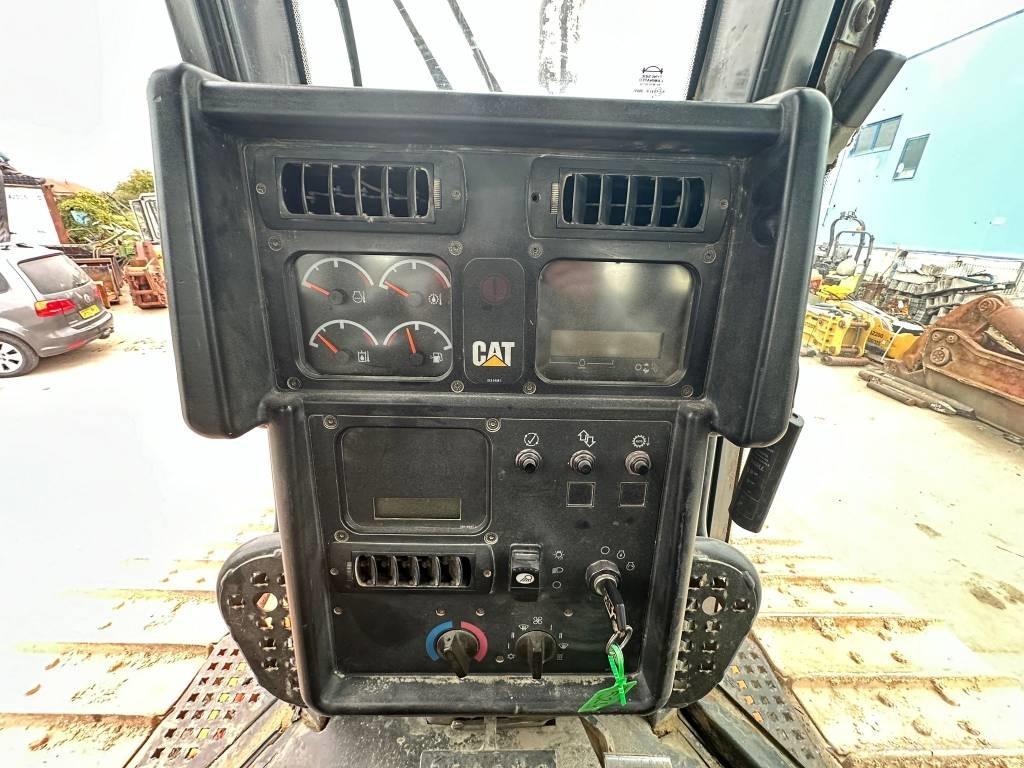CAT D 6 N LGP Гусеничные бульдозеры