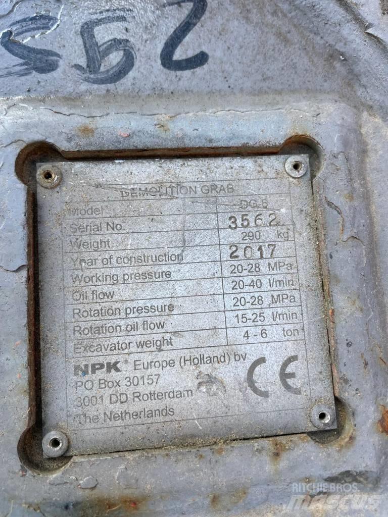 NPK DG-6 Мини-экскаваторы