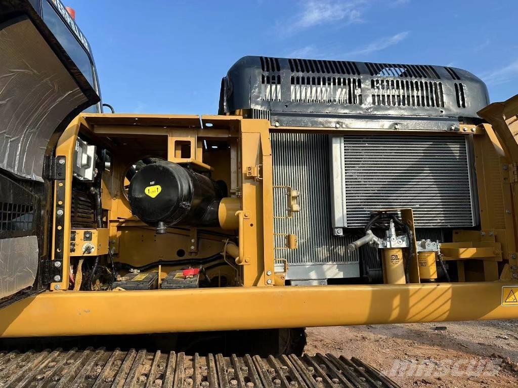 CAT 330 D L Гусеничные экскаваторы