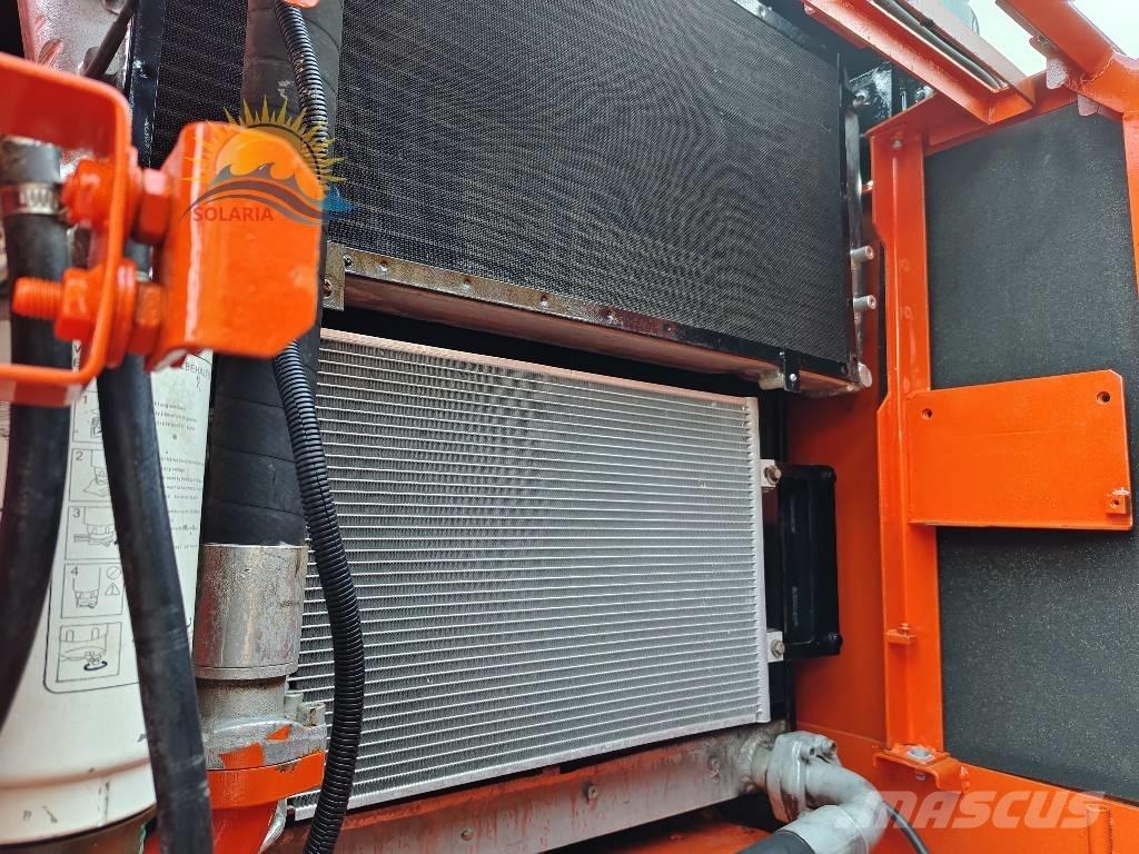 Doosan DX 300 LC Гусеничные экскаваторы