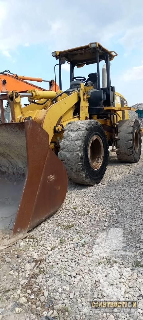 CAT 938 G Фронтальные погрузчики