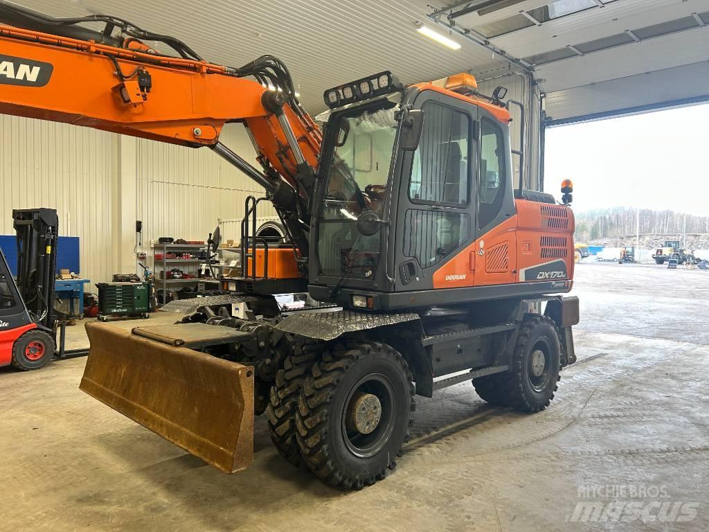 Doosan DX170W-5 Колёсные экскаваторы