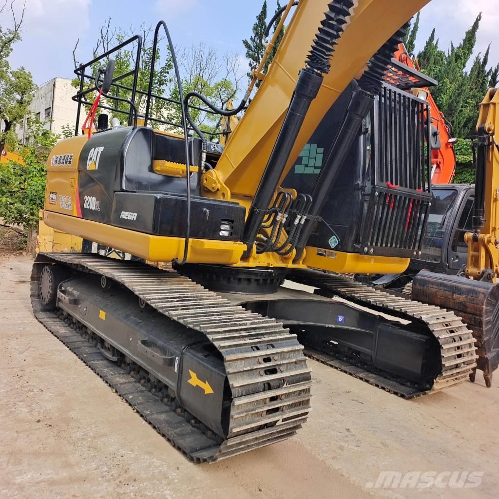 CAT 320 D2 Гусеничные экскаваторы