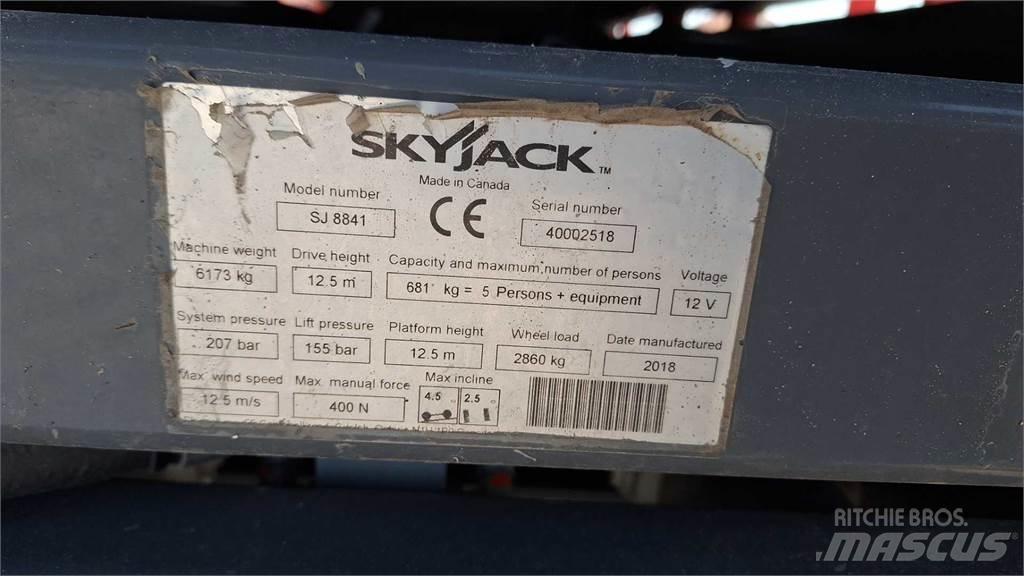 SkyJack 8841RT Ножничные подъемники