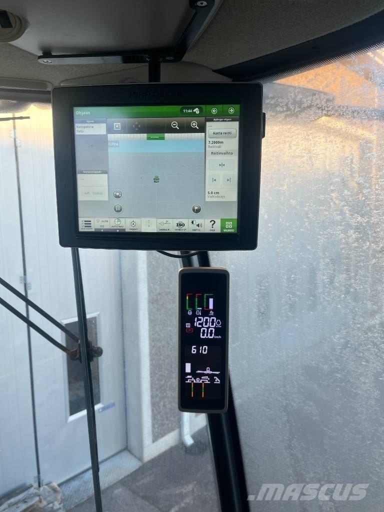 John Deere T660i Зерноуборочные комбайны