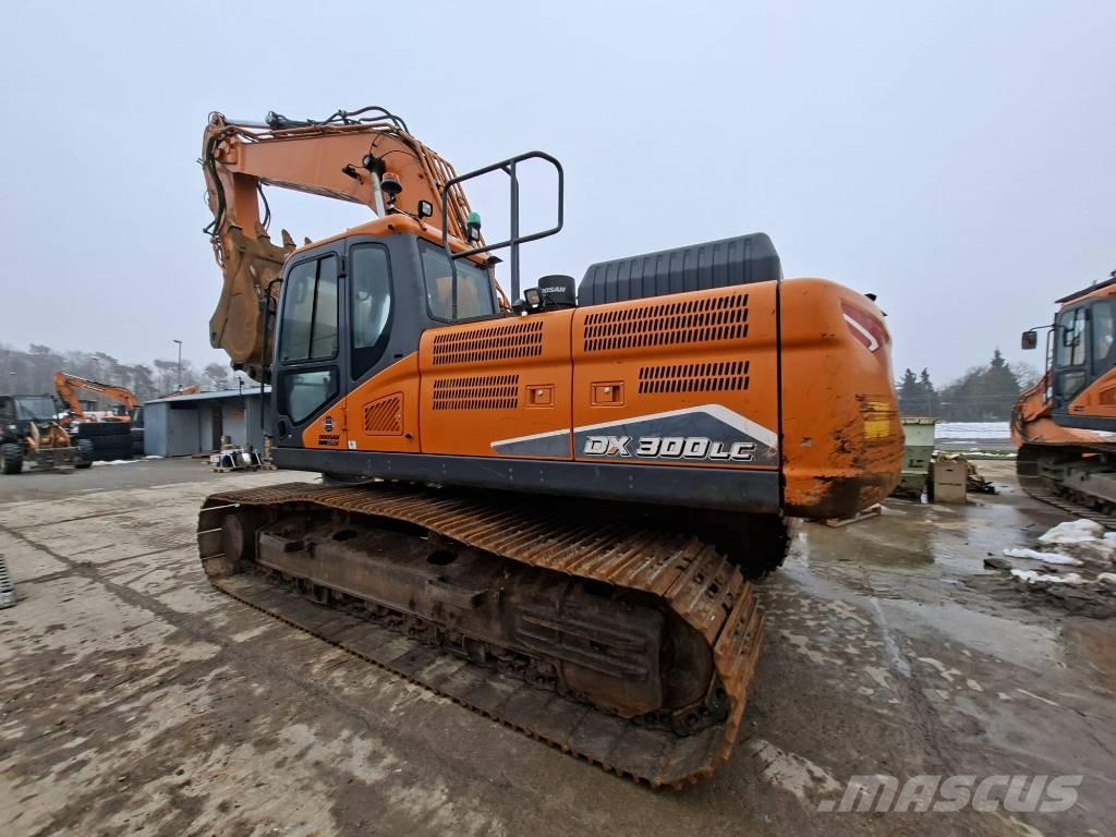 Doosan DX 300 LC-7 Гусеничные экскаваторы